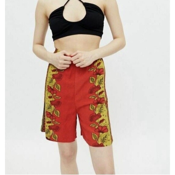 Urban Outfitters Printed Pull-On Hi-Rise Ally Women's Shorts Red/Gold Size Small - Picture 1 of 11